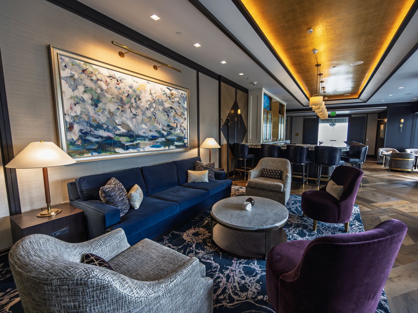 Private bar and lounge in the residents’ club at 706 Mission