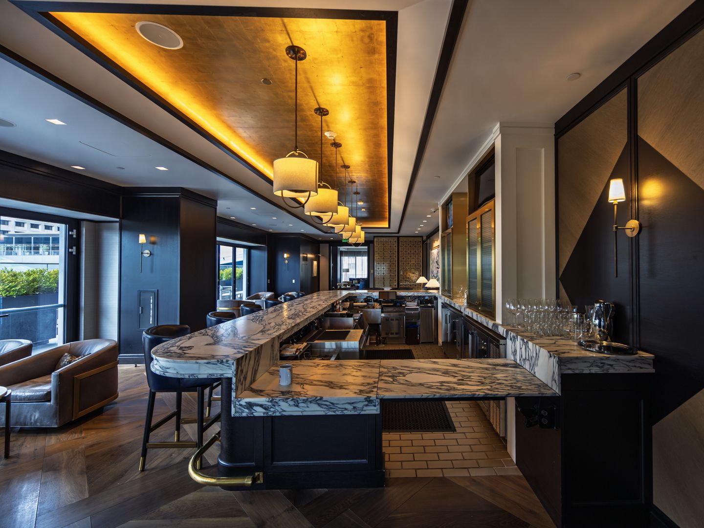 Private bar and lounge in the residents’ club at 706 Mission